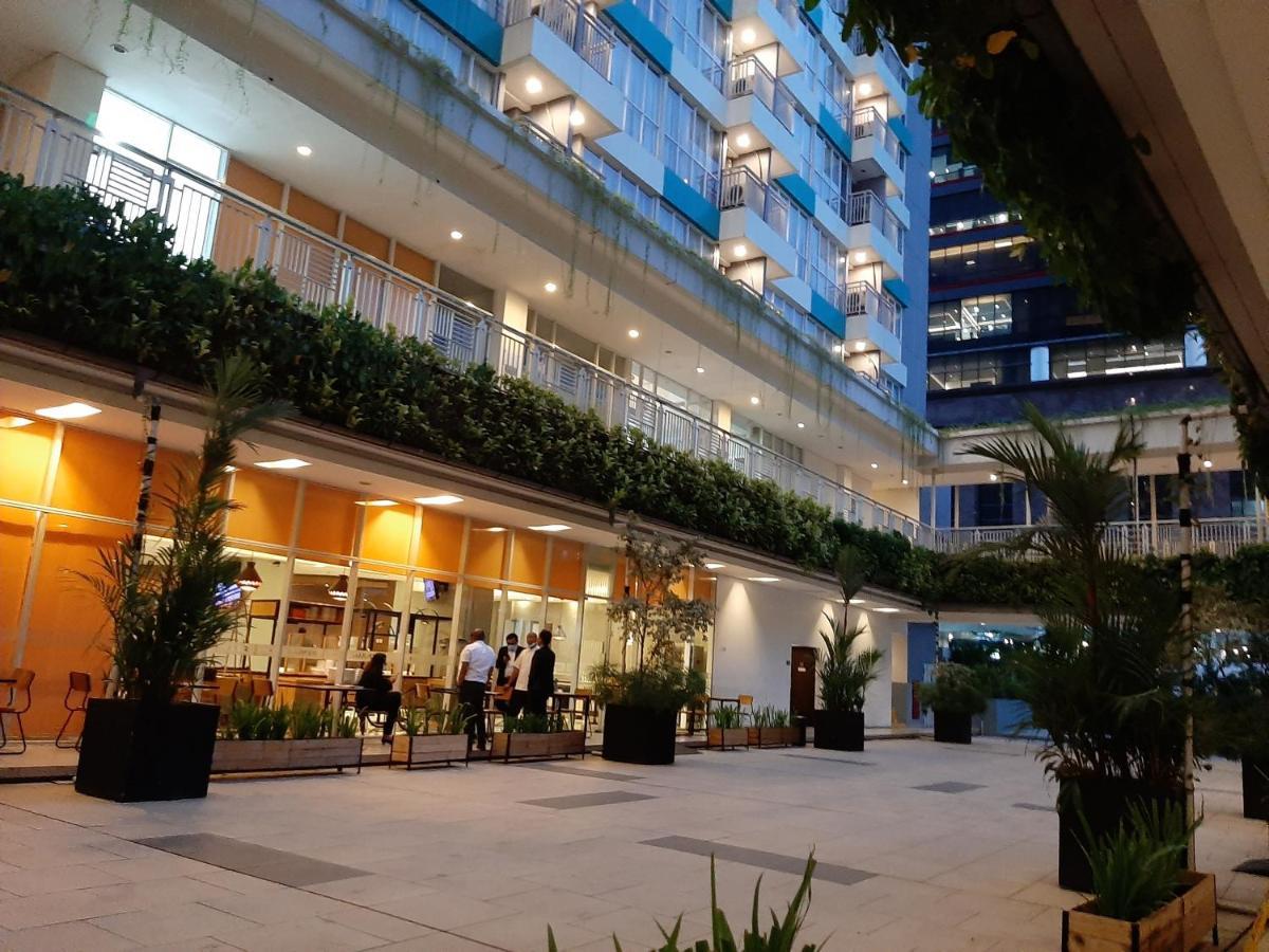 Cozy The H Residence Cawang By Bonzela Property Jakarta Luaran gambar